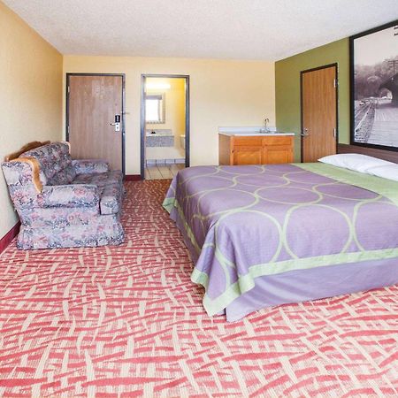 Super 8 By Wyndham Van Buren/Ft. Smith Area Bagian luar foto